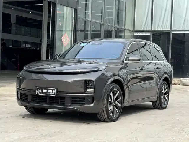 Li Auto L8 2023 — купить из Китая под заказ