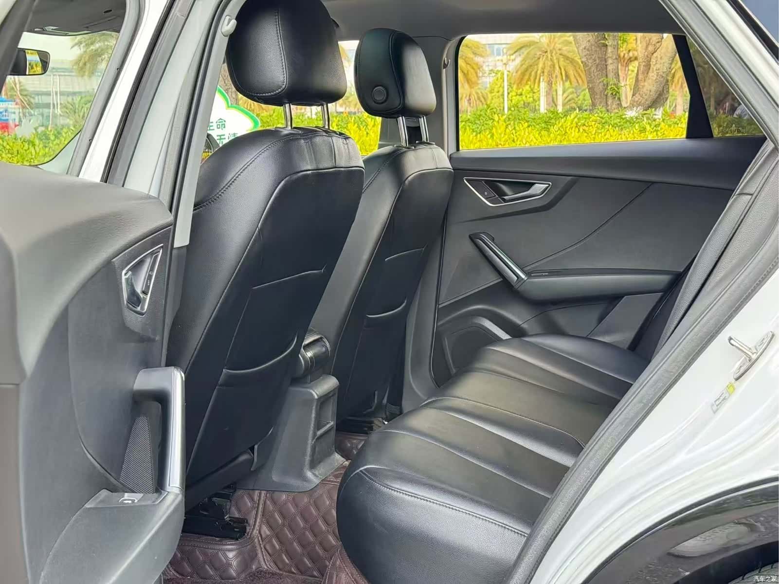 Audi Q2L, 2019 9