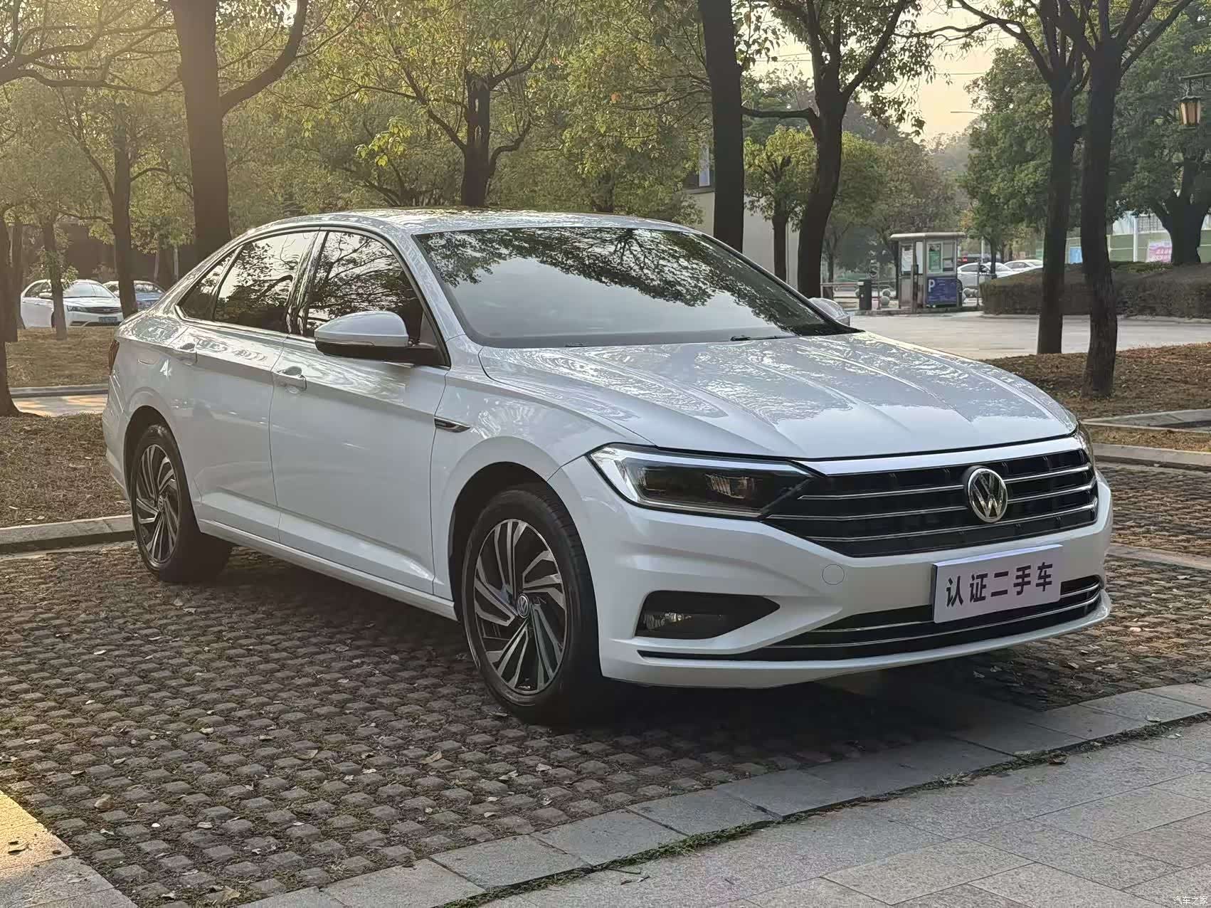 Volkswagen Sagitar, 2022 3