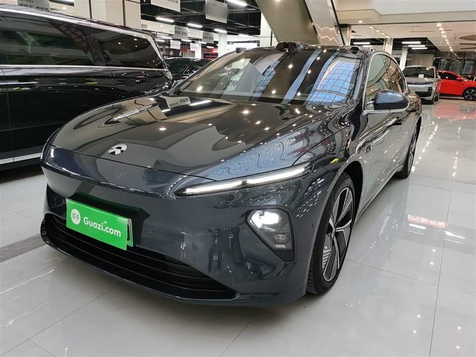 NIO ET7