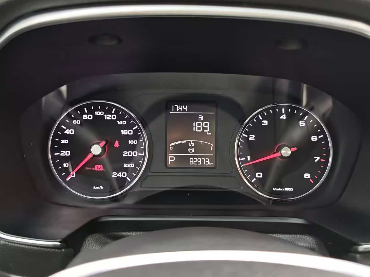 Roewe RX5, 2017 20