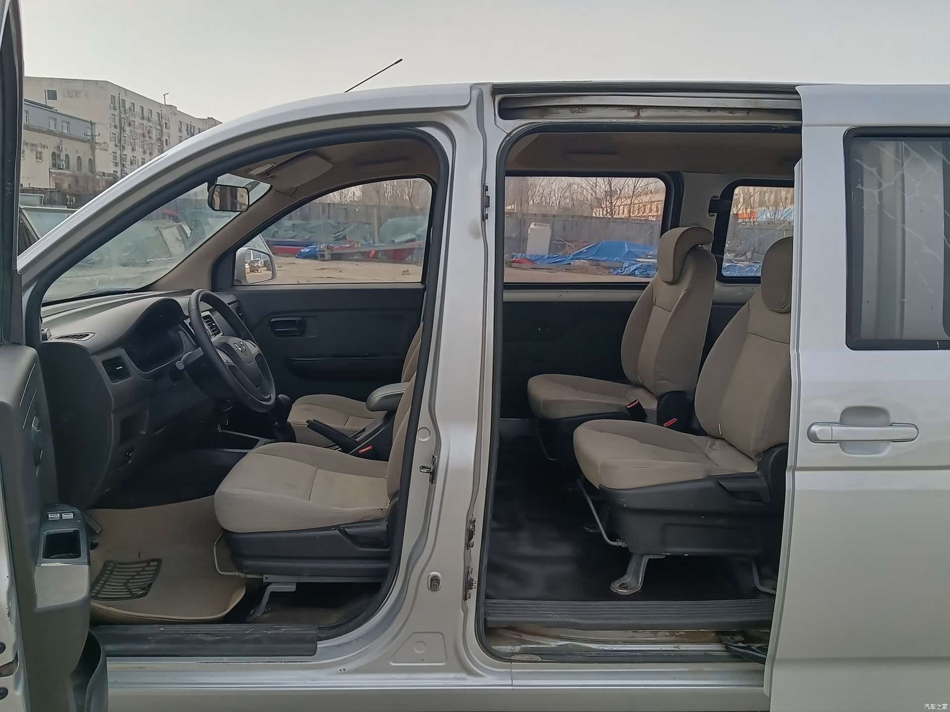 Wuling V, 2017 7