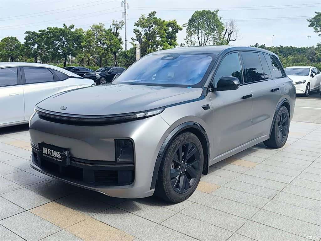 Li Auto L8, 2023 1