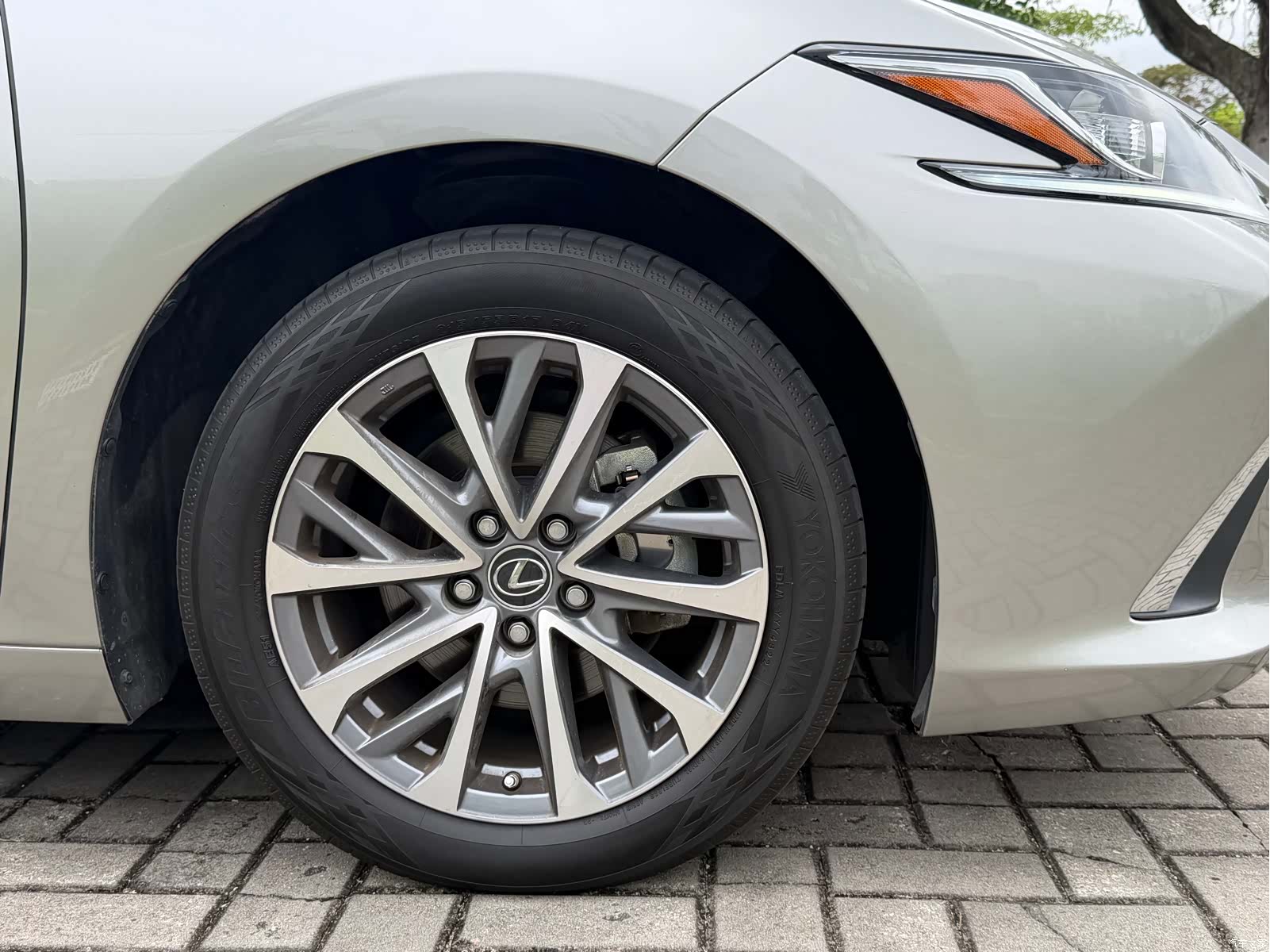 Lexus ES, 2023 19