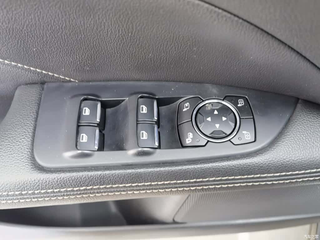 Ford Taurus, 2015 9