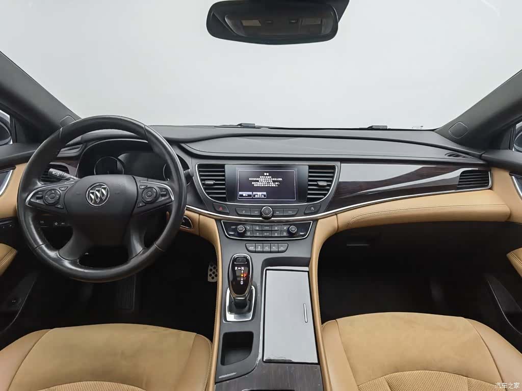 Buick LaCrosse, 2017 все фото