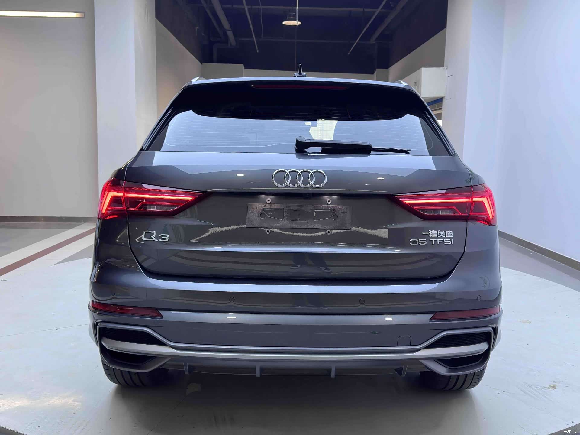 Audi Q3, 2022 3