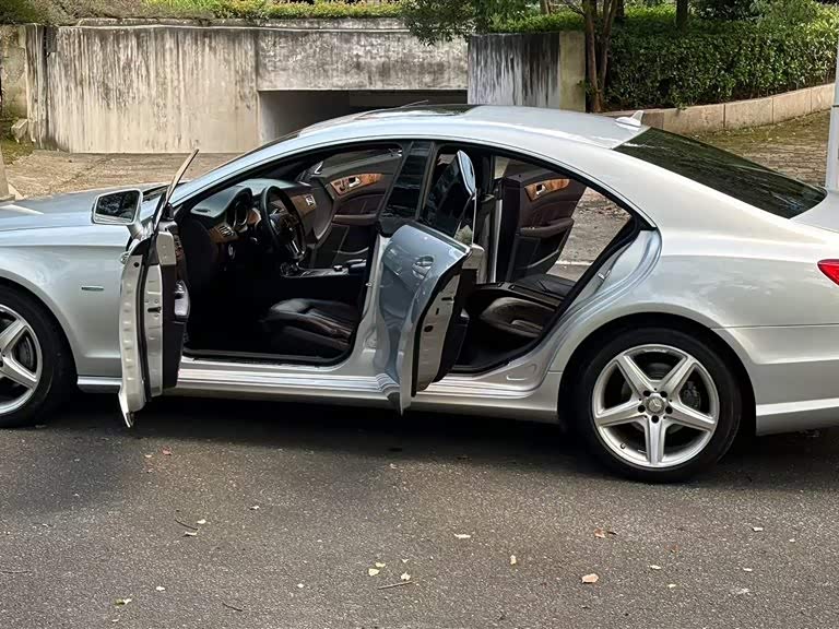 Mercedes-Benz CLS