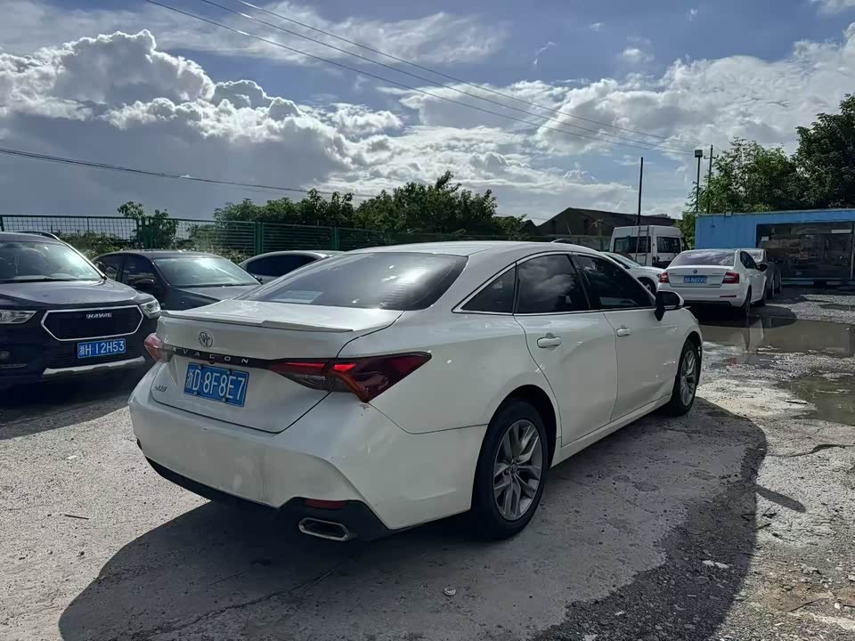 Toyota Asian dragon