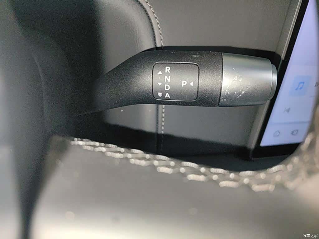 Li Auto L8, 2025 10