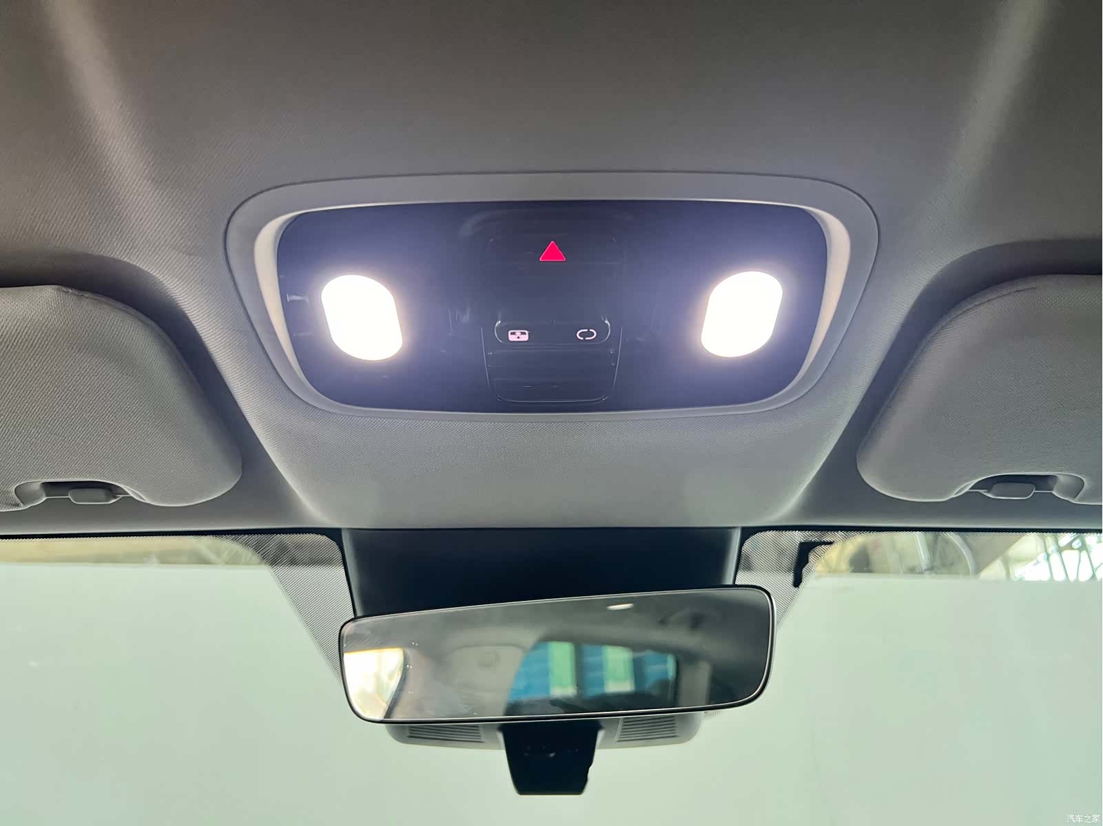 Leapmotor C11, 2023 23