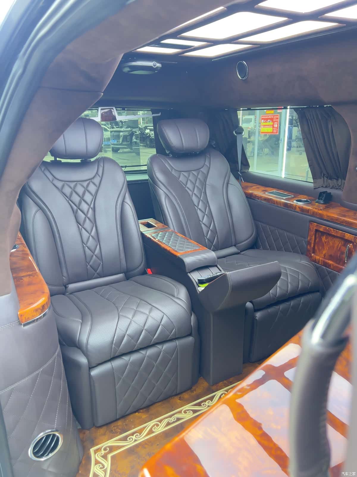 Lincoln Navigator, 2016 14