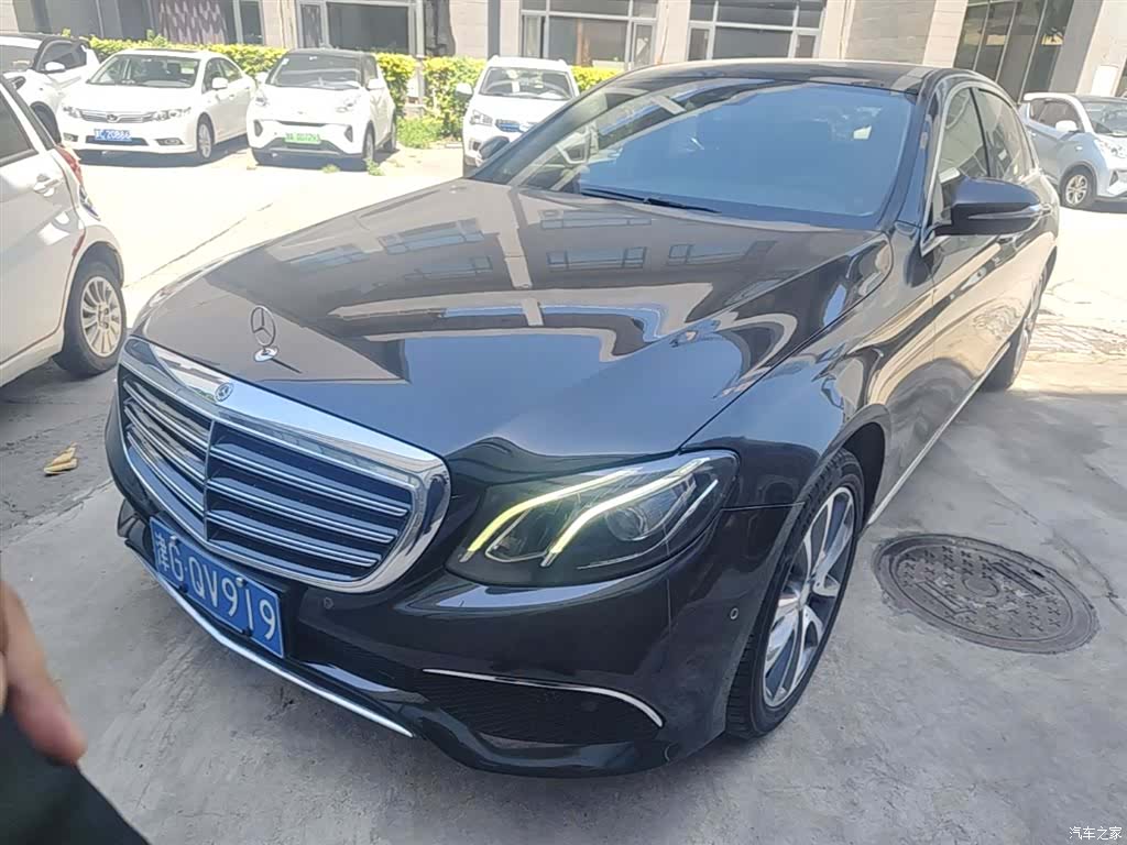 Mercedes-Benz E-Class, 2017 1