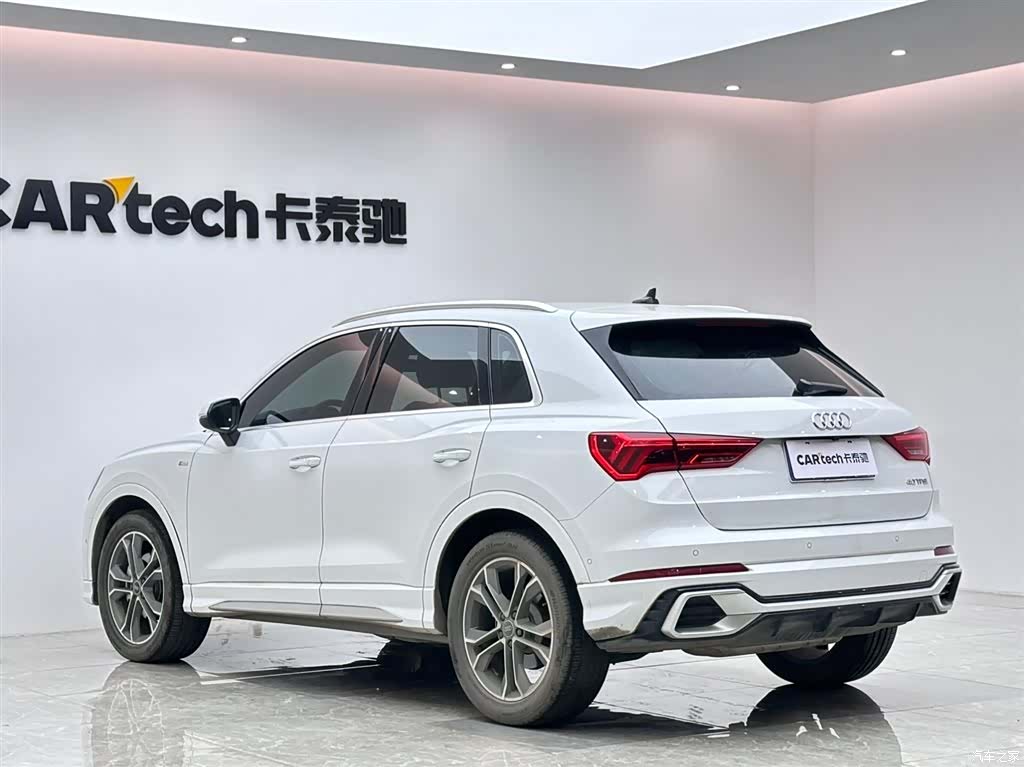 Audi Q3, 2024 3