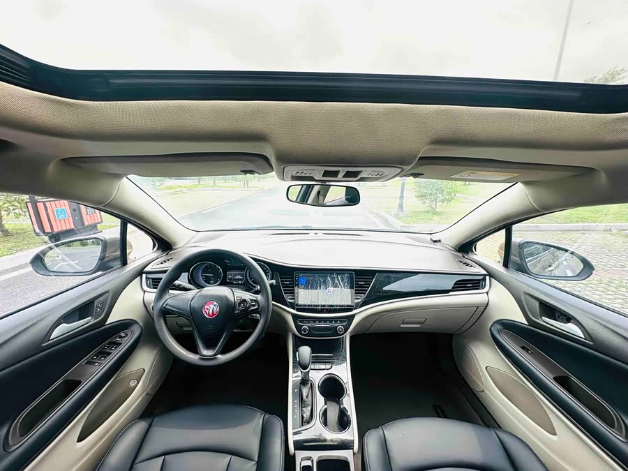 Buick Velar 2016, фото 13