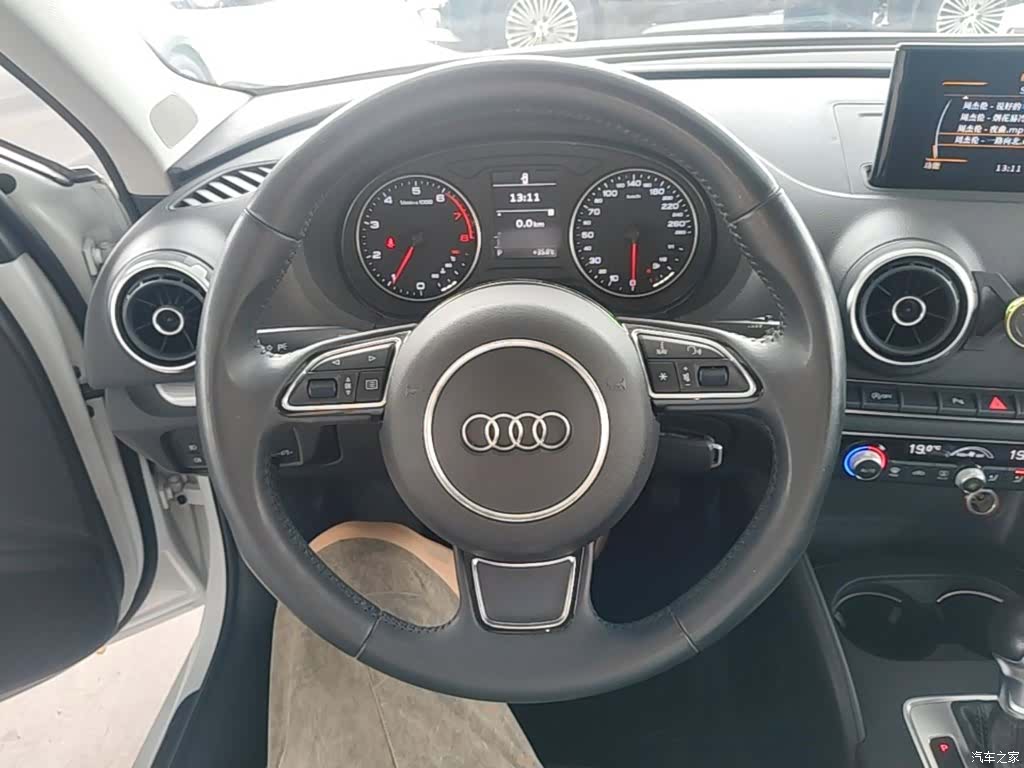Audi A3, 2015 11
