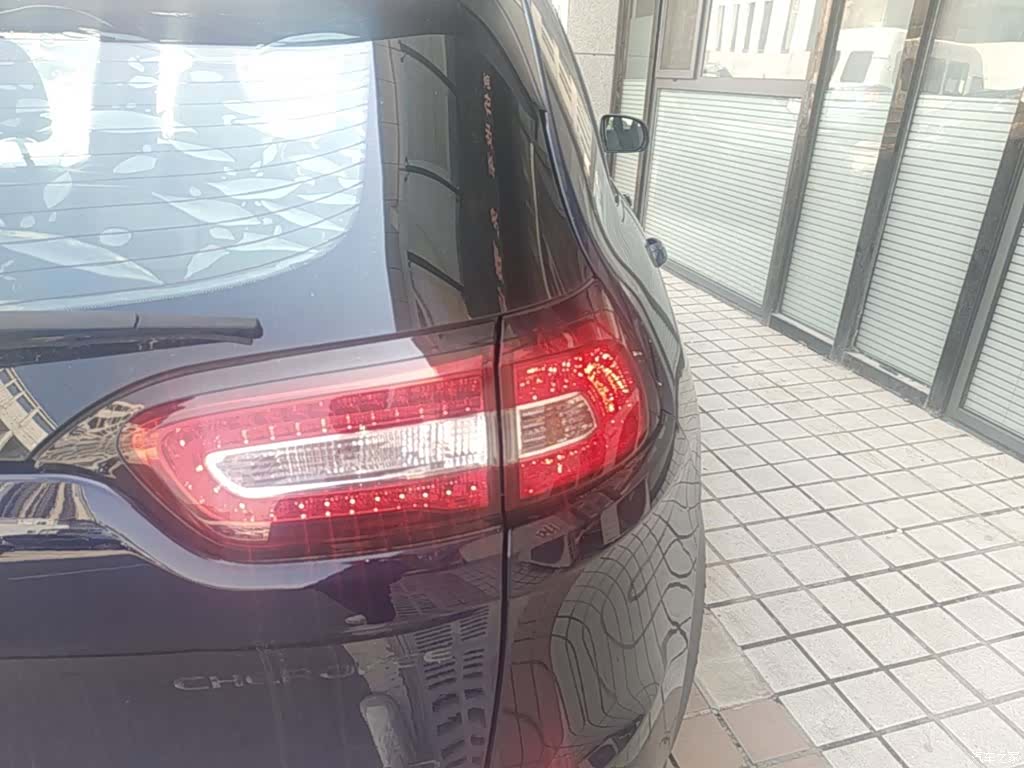 Jeep Cherokee, 2018 8