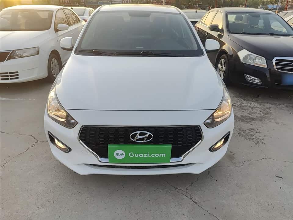 Hyundai Rena