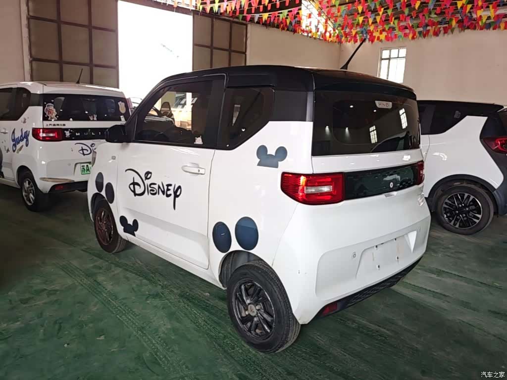 Wuling MINIEV, 2020 все фото