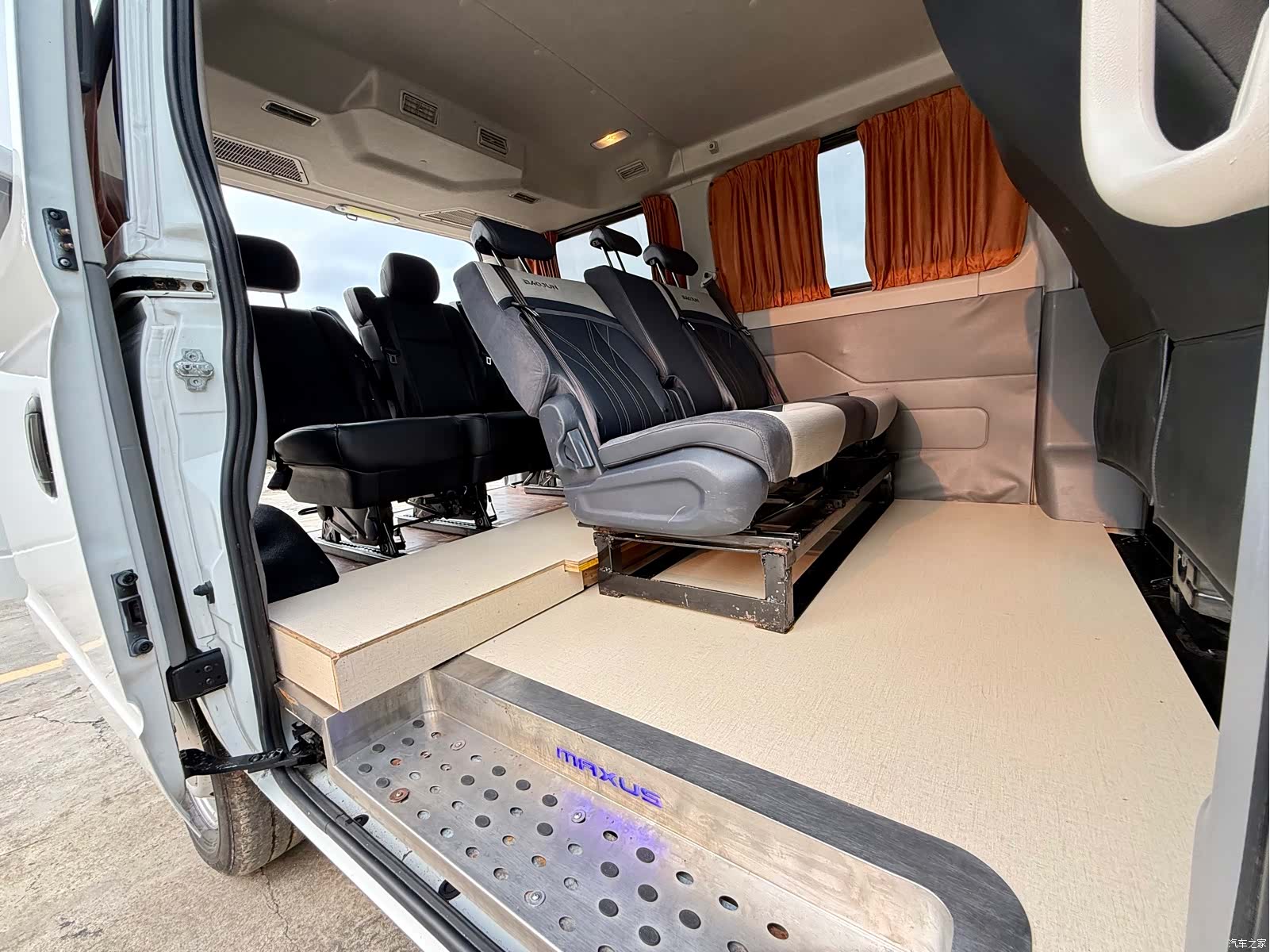 Maxus V80, 2022 13