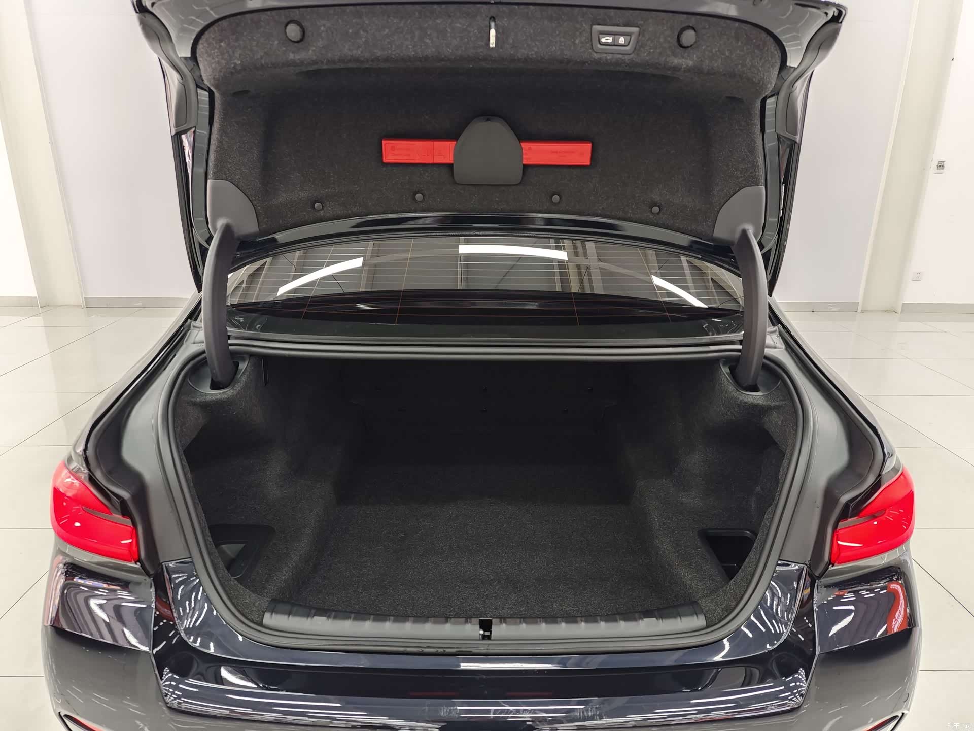 BMW 5 Series, 2022 6