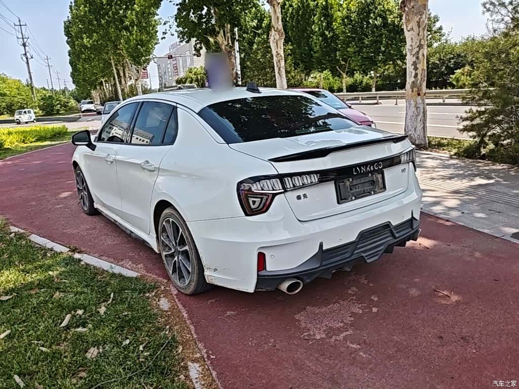 Lynk & Co 01, 2019 все фото