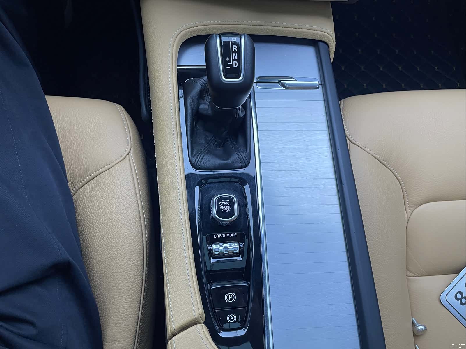 Volvo XC90, 2018 15