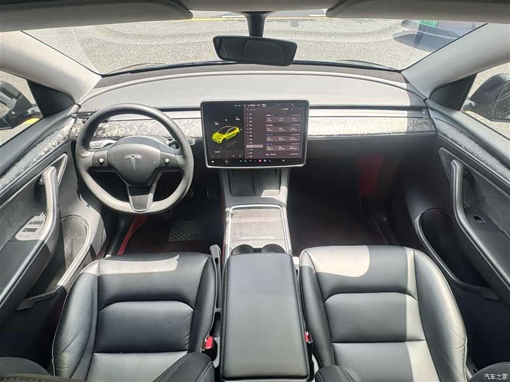 Tesla Model Y, 2022 3