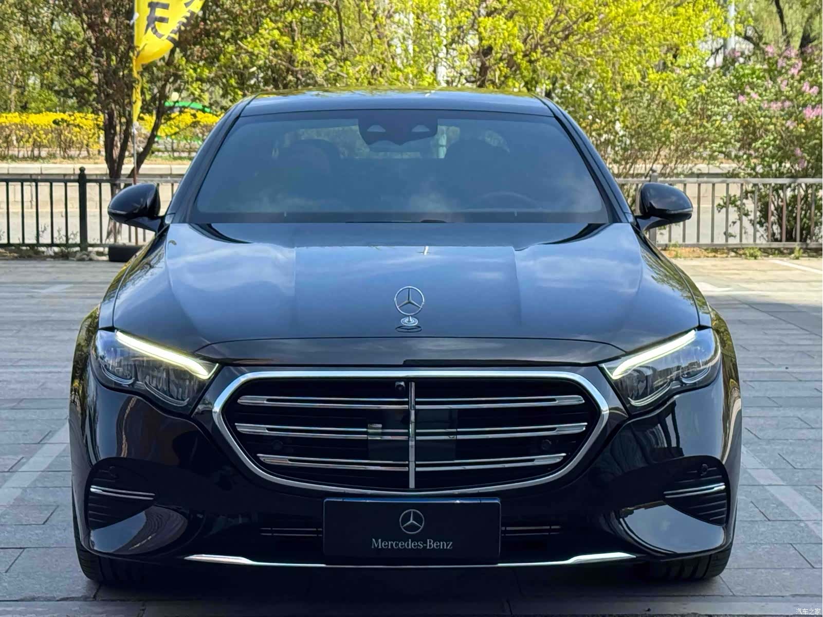 Mercedes-Benz E-Class, 2025 1