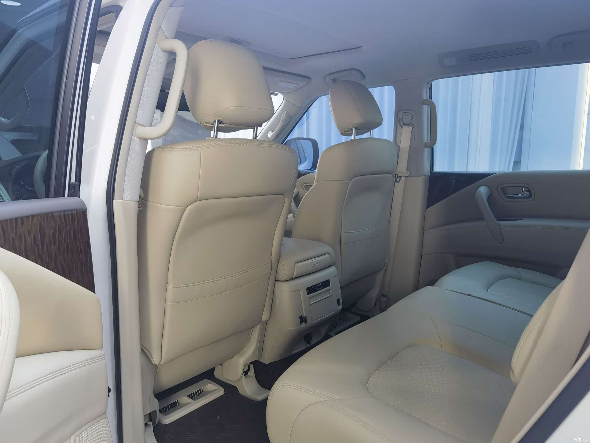 Nissan Patrol, 2019 15