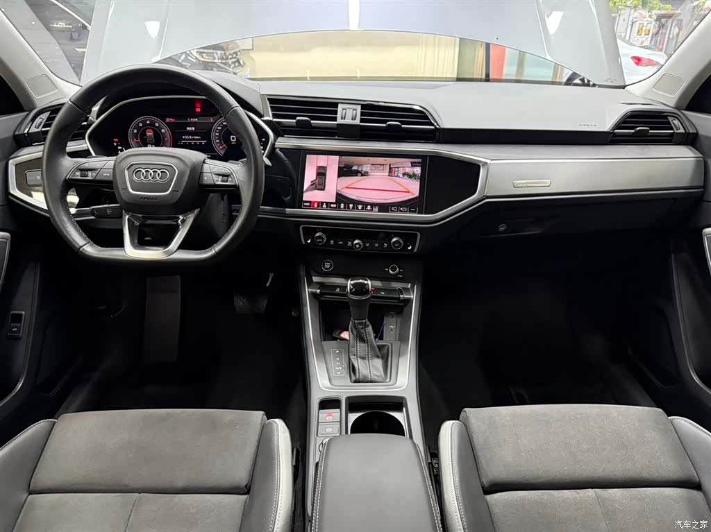 Audi Q3, 2023 20
