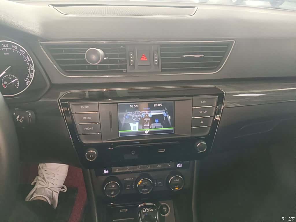 Skoda Superb, 2017 13