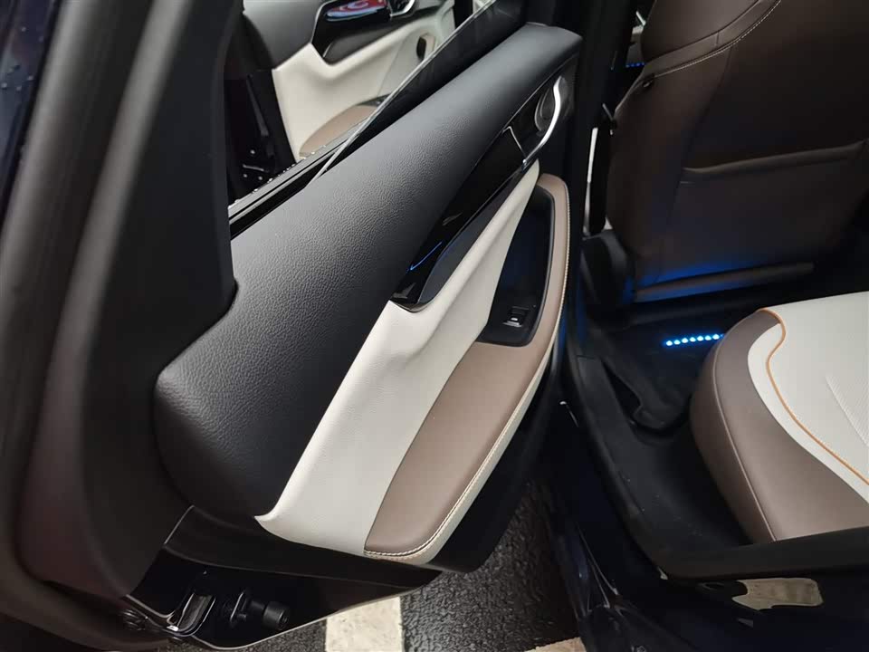 BYD Qin Yuan BYD Qin Yuan