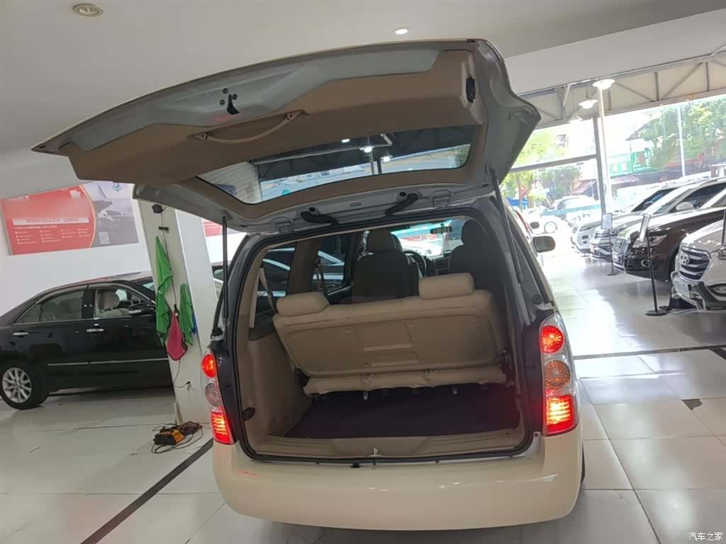 Buick GL8, 2014 19