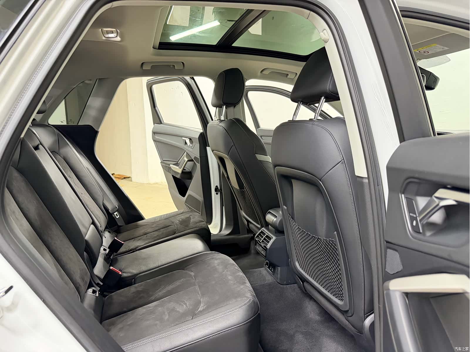 Audi Q3, 2022 9