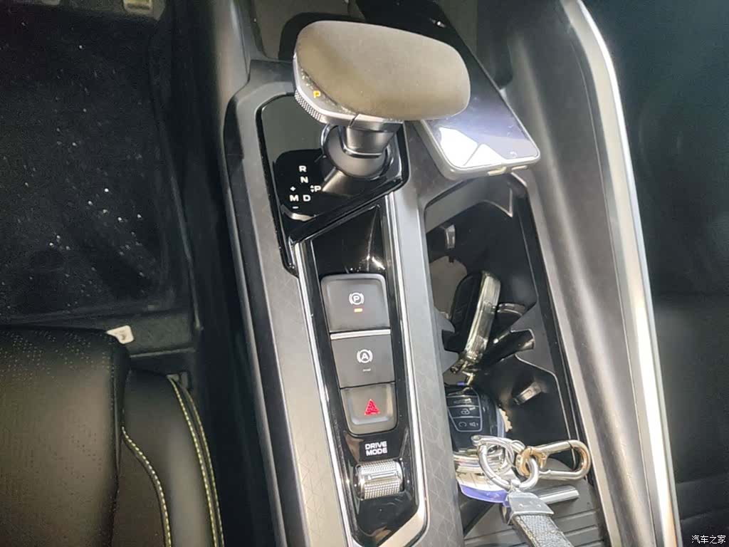 Geely Preface, 2022 14
