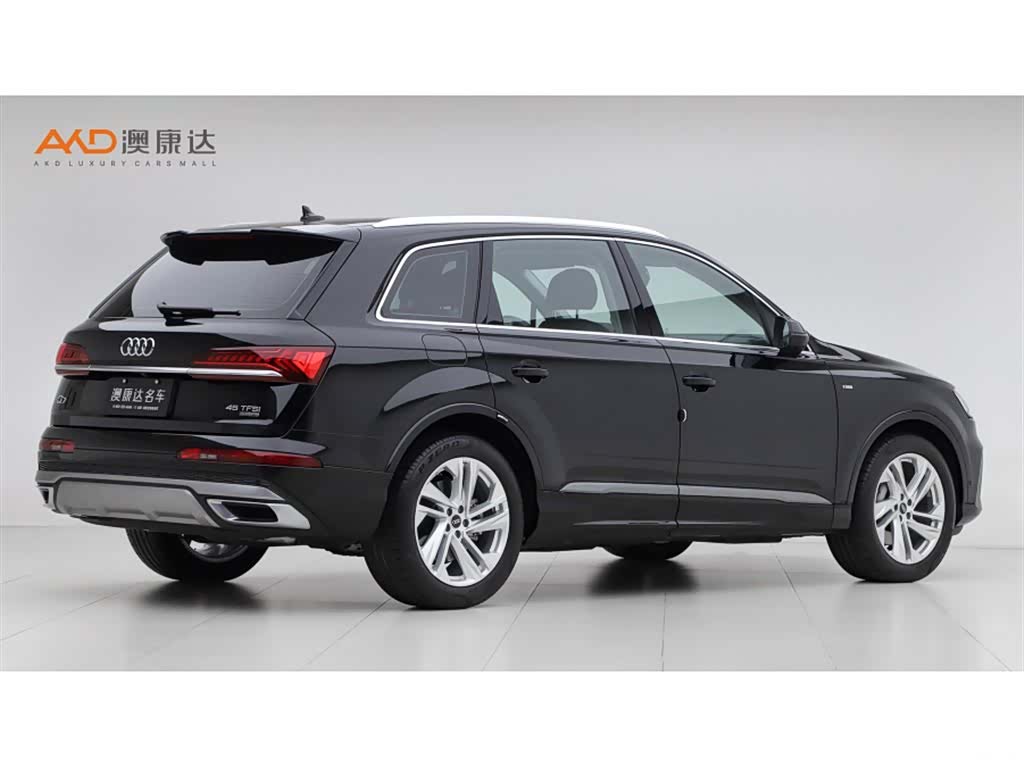 Audi Q7, 2024 3