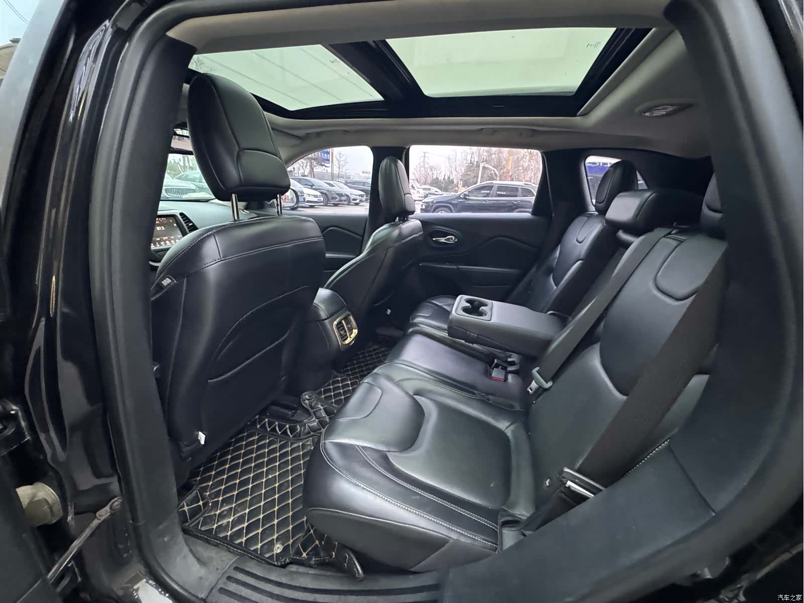 Jeep Cherokee, 2016 все фото