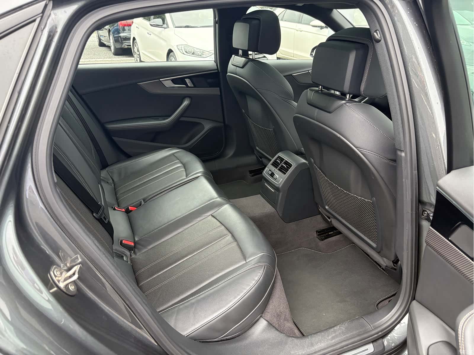 Audi A4L, 2024 11