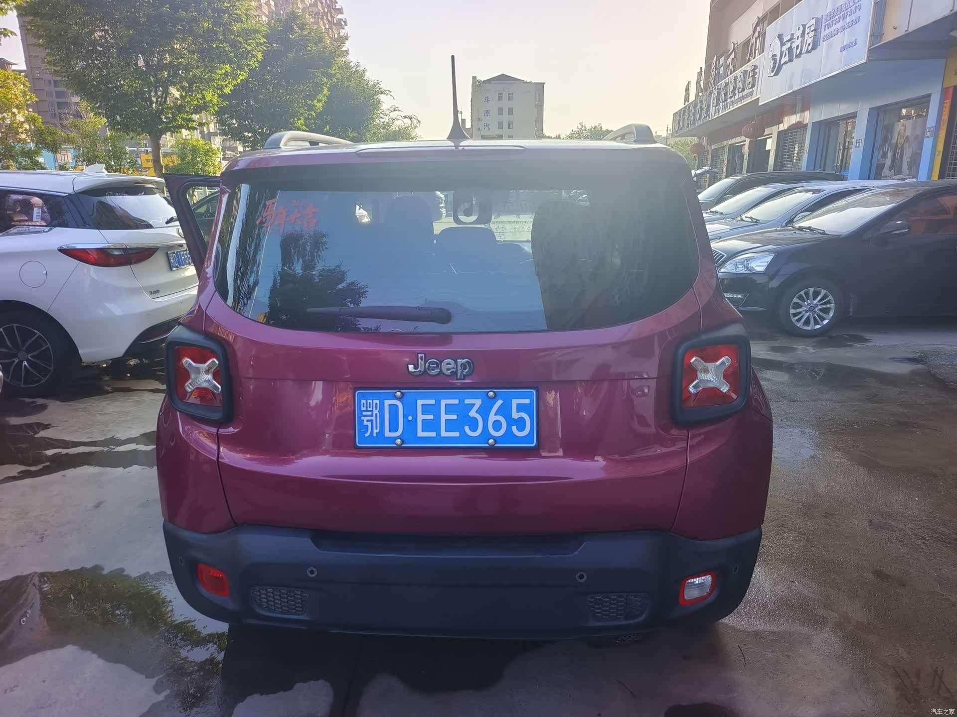 Jeep Renegade, 2017 все фото