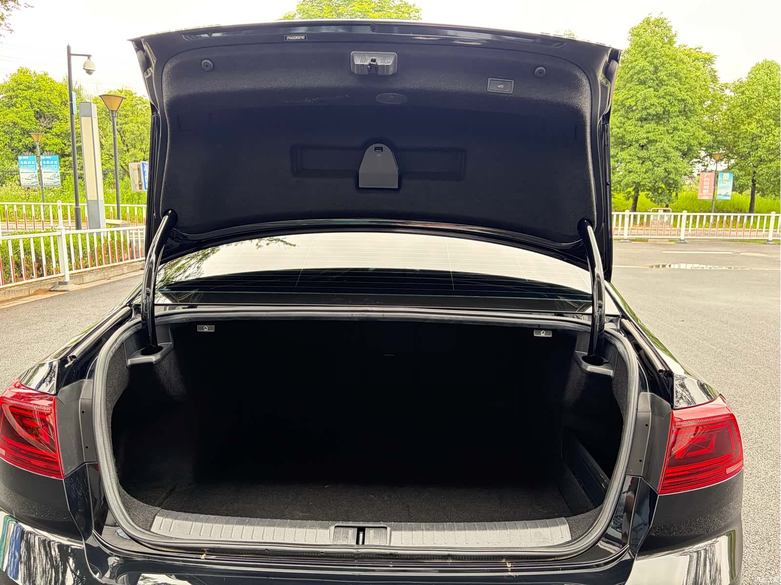 Volkswagen Magotan, 2024 12