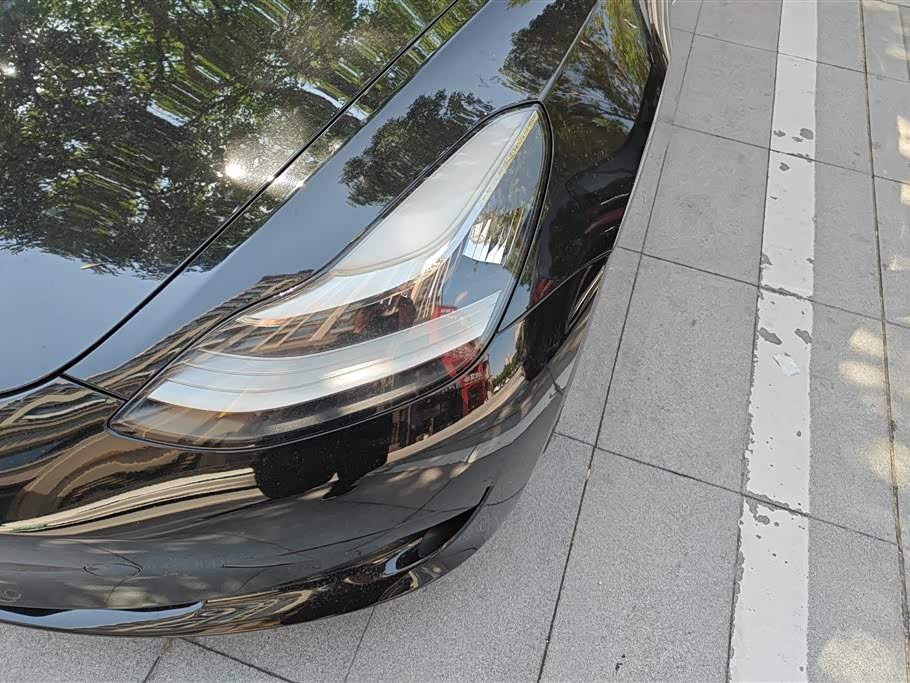 Tesla Model 3 Tesla Model 3