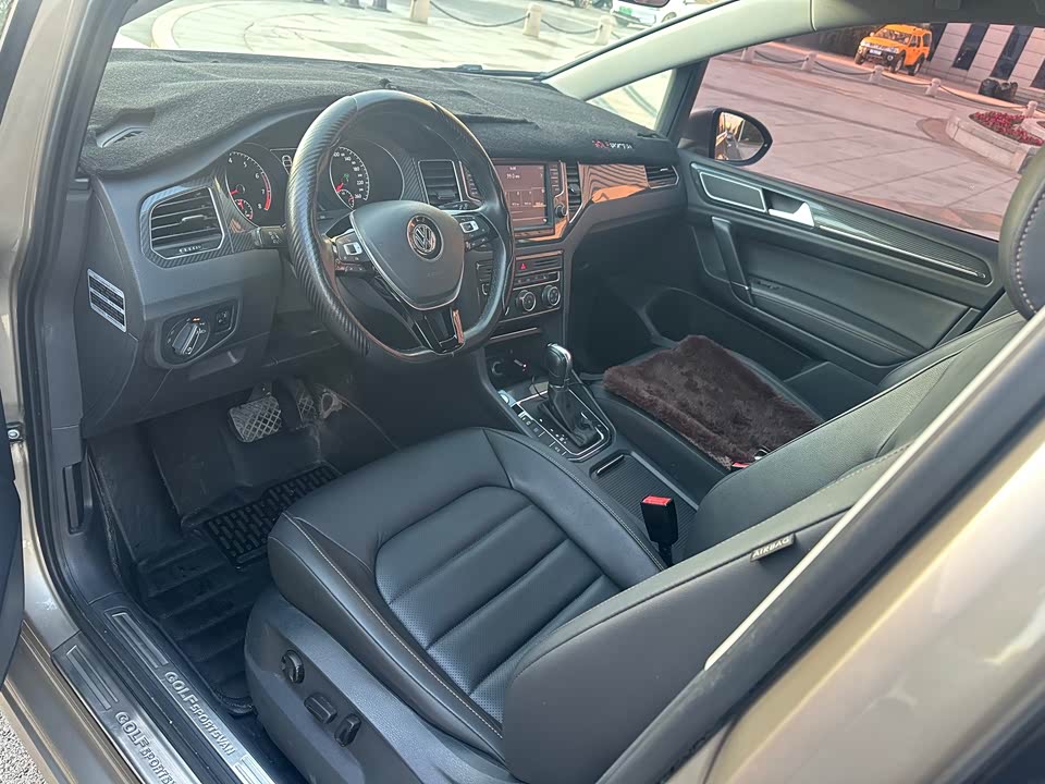 Volkswagen Golf*Jiayu