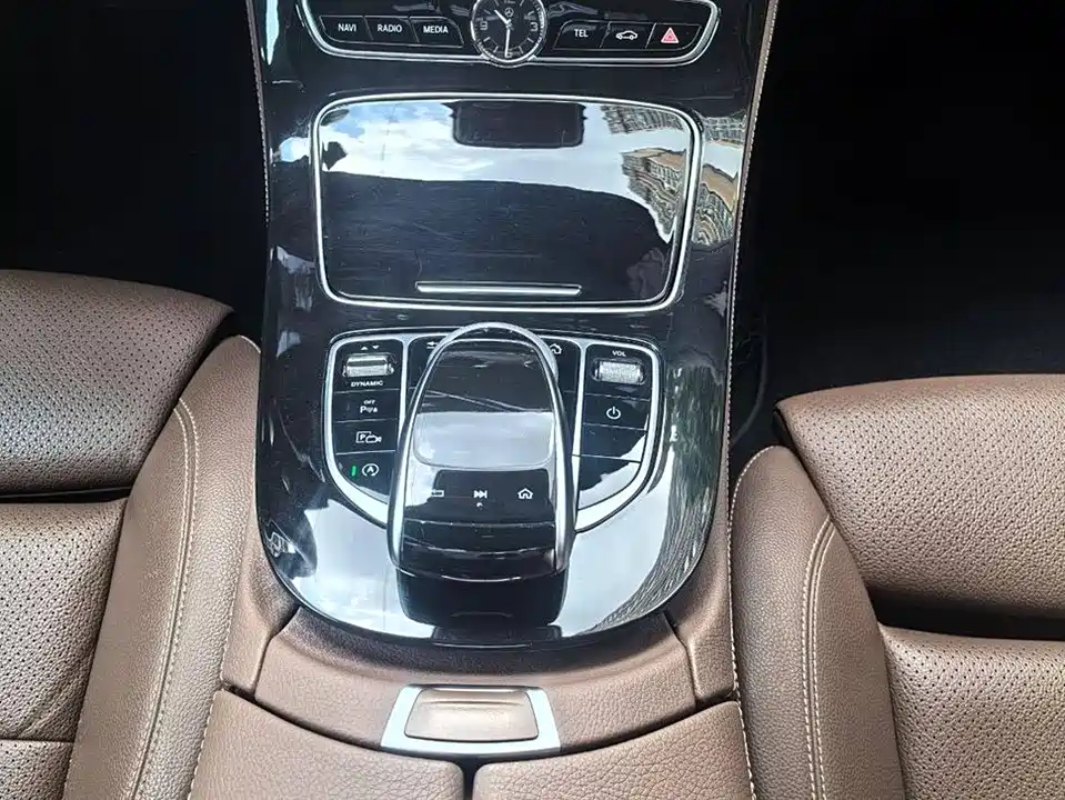 Mercedes-Benz E-class Mercedes-Benz E-class