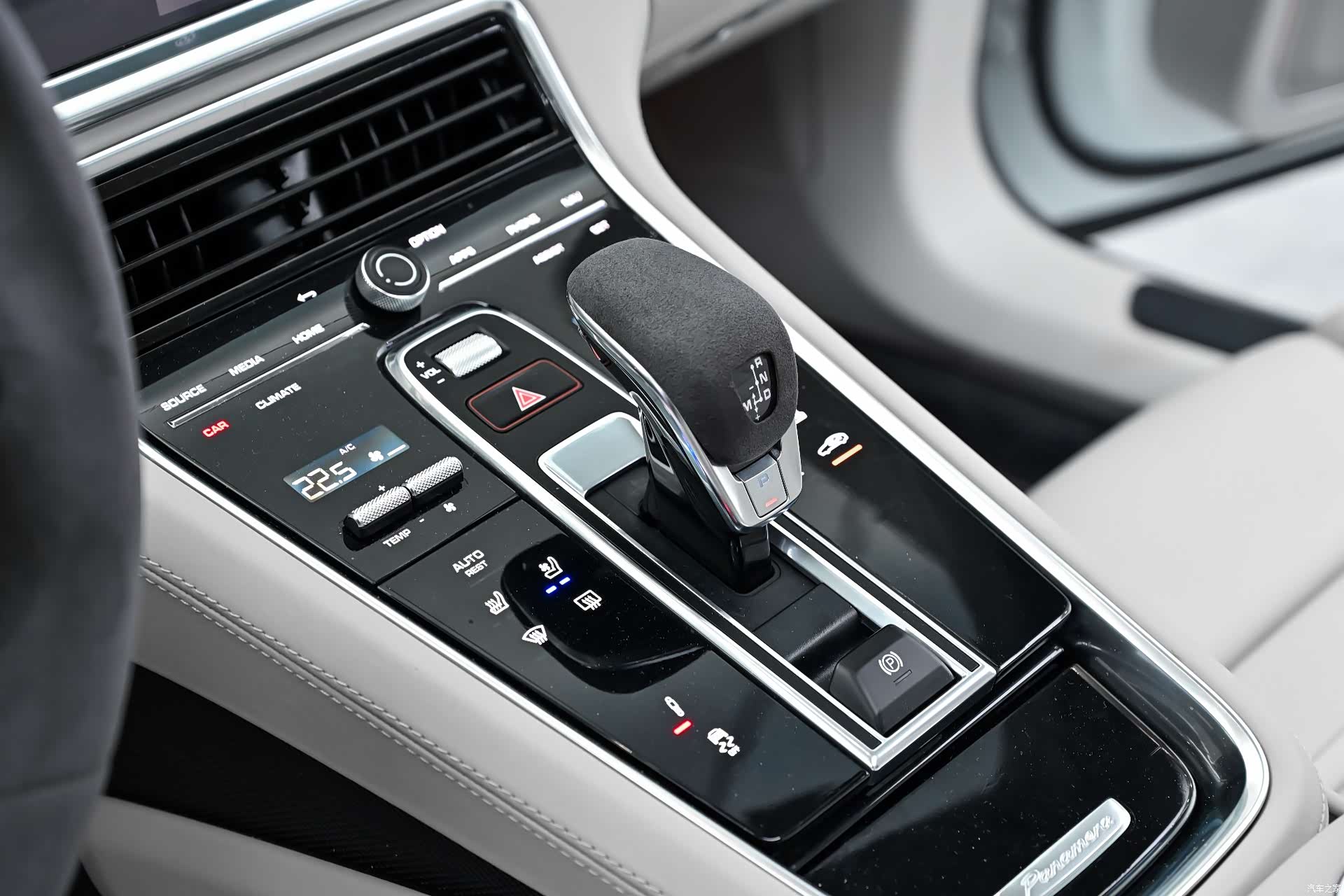 Porsche Panamera, 2021 11