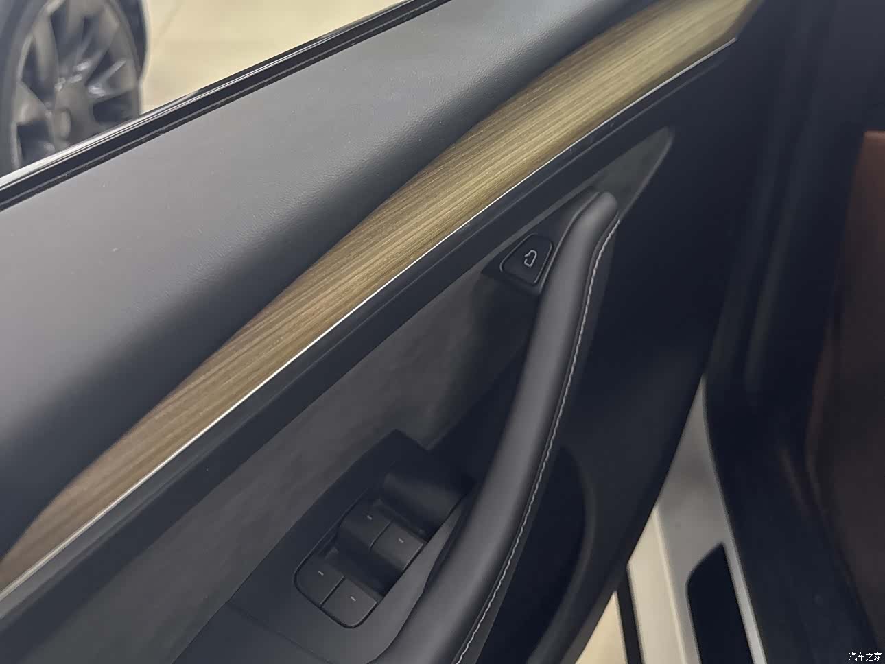 Tesla Model Y, 2023 13