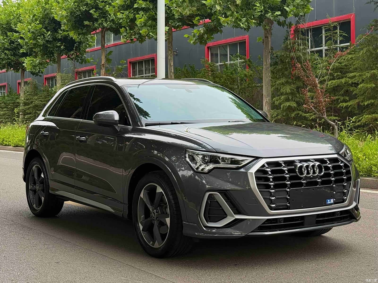 Audi Q3, 2022 3