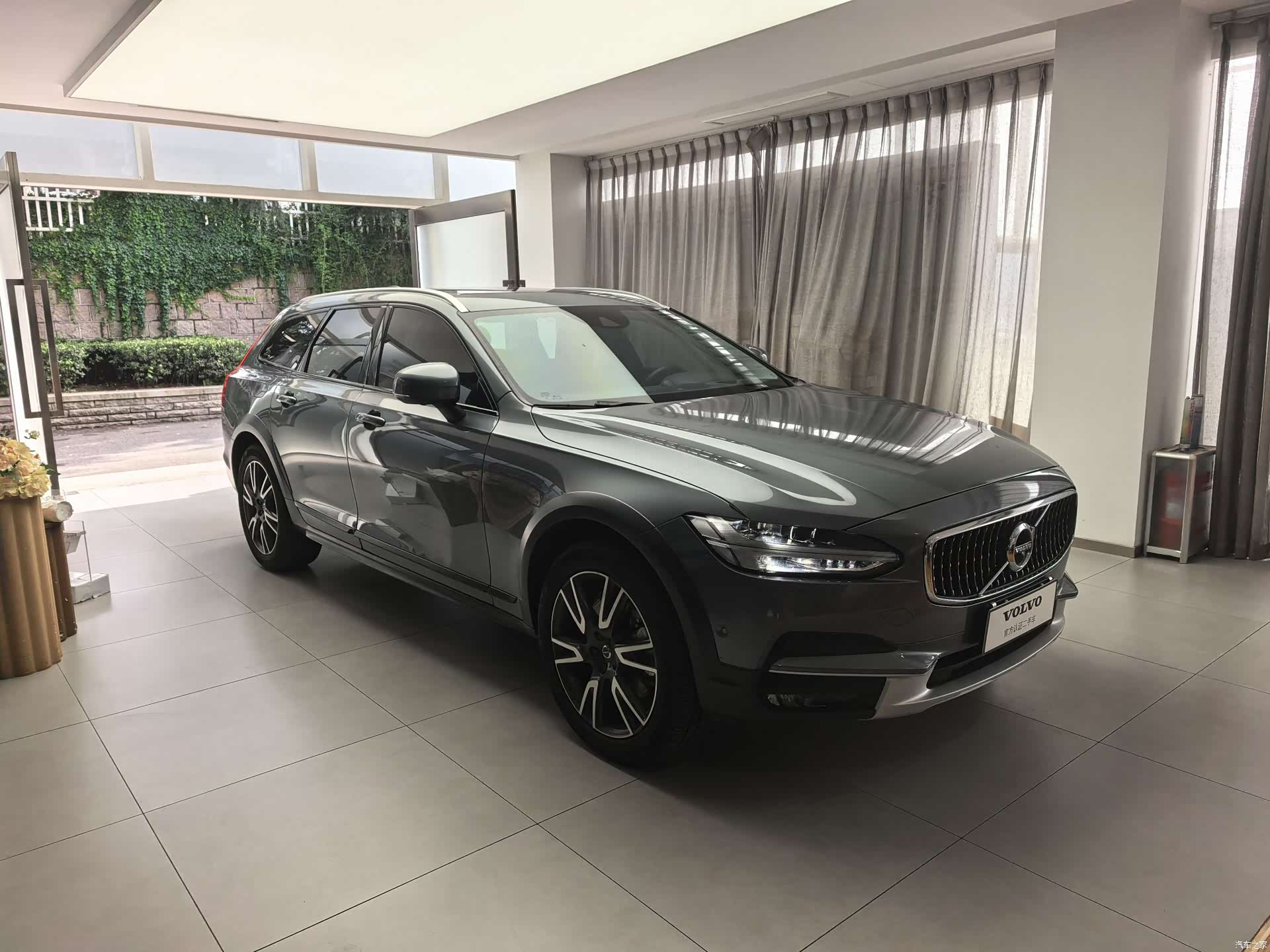 Volvo V90, 2018 3