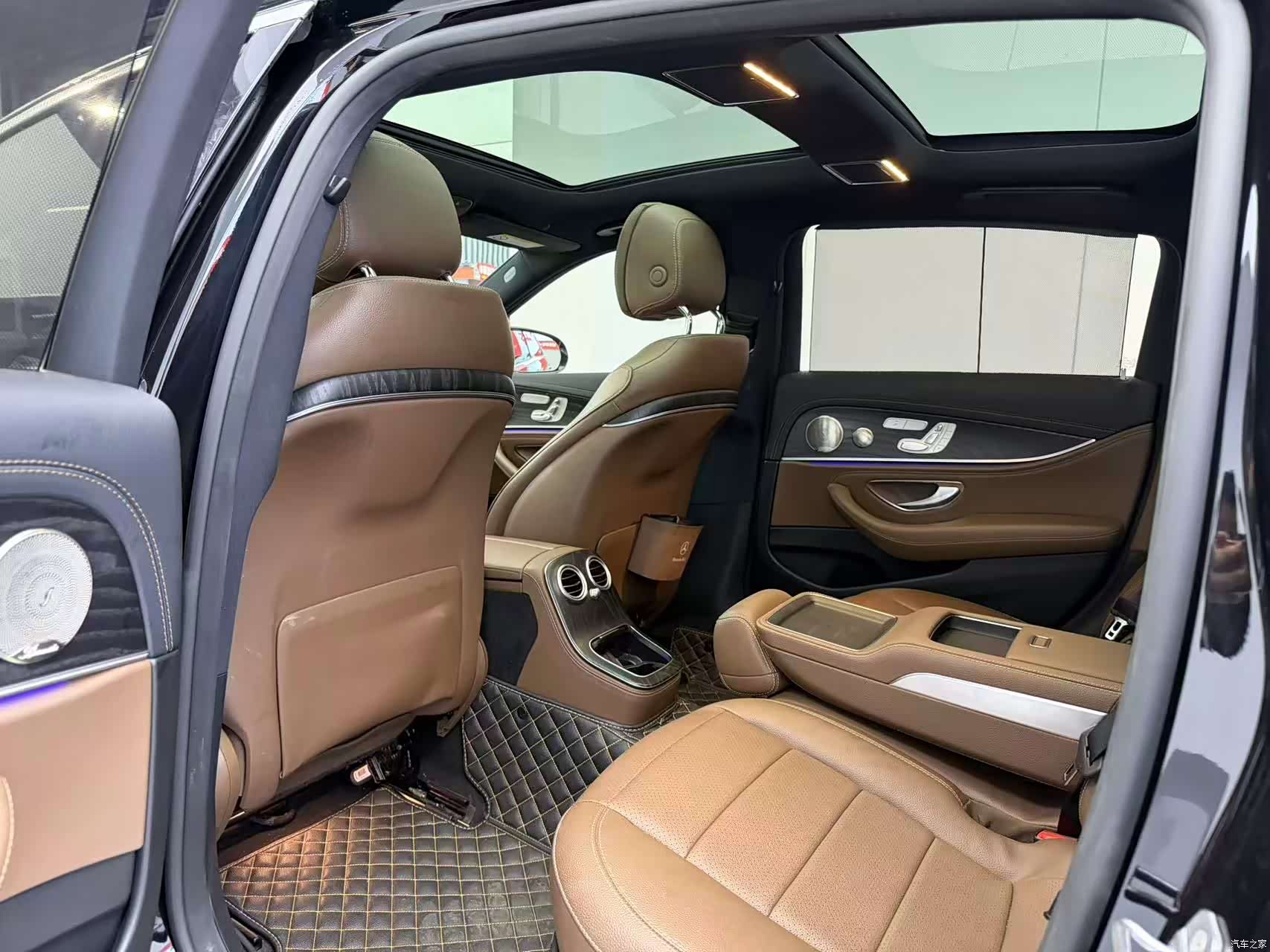 Mercedes-Benz E-Class, 2023 6