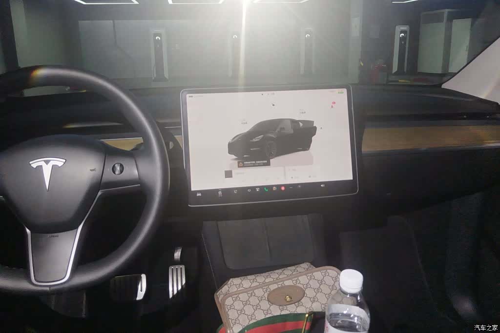 Tesla Model Y, 2022 13